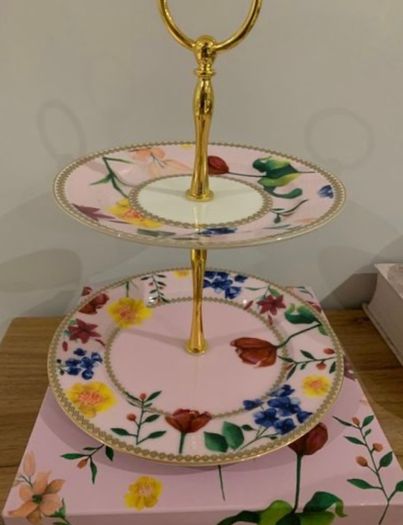 Maxwell Williams 2 Tier Cake Stand