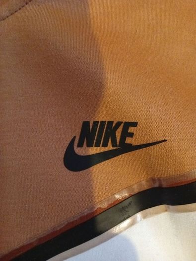 Nike Tracksuit & Matching LA Cap