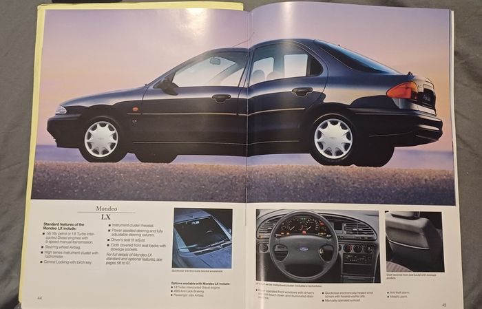 Ford Mondeo Car Brochure