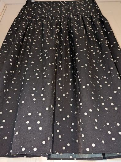 Perfect for Summer, gorgeous midi skirt