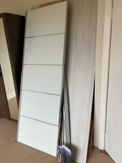 Compact wardrobe