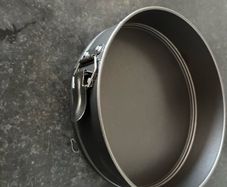 Cake mold