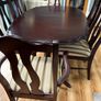 Extendable table and six chairs Image 2