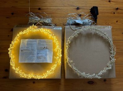 Christmas Light Up Wreaths