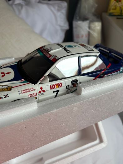 Mitsubishi Lancer Evolution IV Rally Car Model - 1:18 Scale