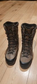 Hunting boots