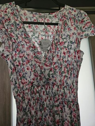 BNWT White flower print dress