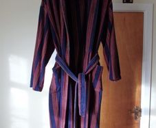 Bathrobe. Size: XL. USED