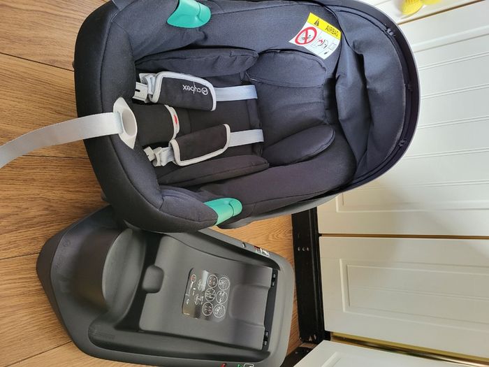 Baby car seat