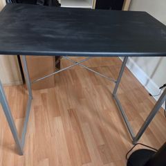 Desk - ideal for WFH or studying