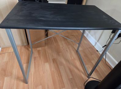 Desk - ideal for WFH or studying