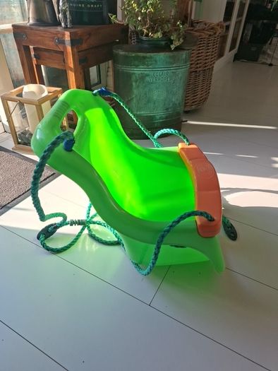 Baby outdoor swing