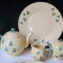 Bordallo Pinheiro Majolica Breakfast Set "Shamrock" Image 4