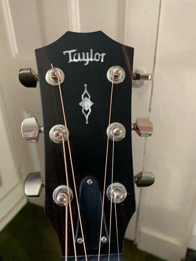 Taylor 317e Grand Pacific with Hard Case