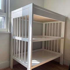 Changing table
