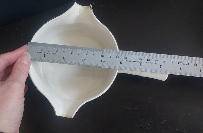 Fabulous Arklow Studio Kraft Single Handled Double Spouted Sauce Boat in the Chinese Peony Pattern