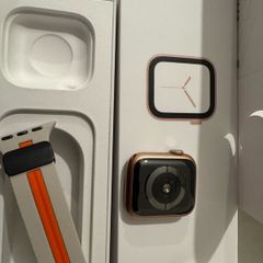 Apple Watch Series 4 (GPS)