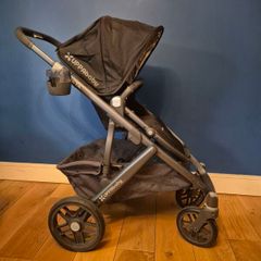 UppaBaby Vista + 2 x car seat with 2 x isofix bases