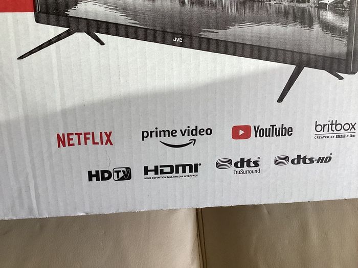 JVC 32 inch LED SMART Television with USB, 2 HDMI, PC Connection port, WIFI connectivity, etc (Boxed / Like New)