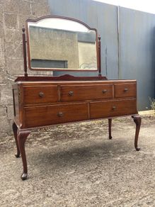 Dressing Table / Vanity Unit - Antique.
