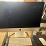 Apple 2019 iMac 21.5" Desktop Computer Image 2