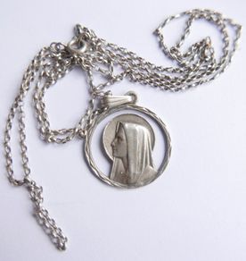 Antique Sterling Silver Catholic Saint Miraculous Mary Lourdes religious pendant and Necklace length 24" - 5,5g