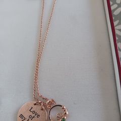 Gold colour chain and pendant