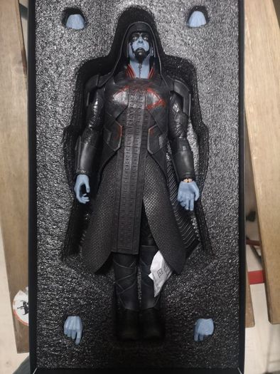 Ronin the Accuser 1/6th (hot toys scale)