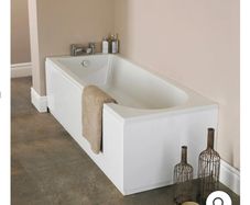 Brand New Nuie Barmby 1500mm Bathtub