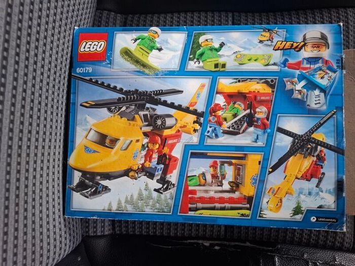 Lego City 60179 Ambulance Helicopter