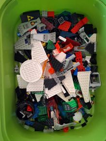 Lego classic space assorted pieces (see photos)