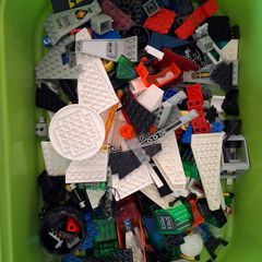 Lego classic space assorted pieces (see photos)