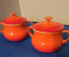 le creuset soup bowls/bean pots x2