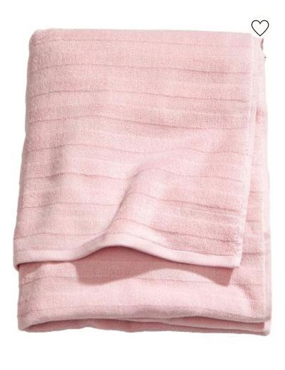 5 H&M pink bath towels