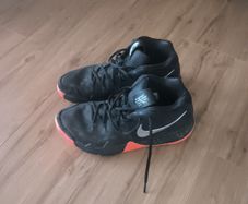 Nike MEN shoes, size 44, UK 9, 28 cm, very good condition