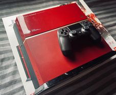 PS4 Metal Gear Solid V Limited Edition 500GB