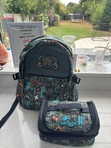 Snuggle school bag and lunch box