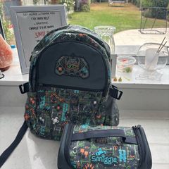 Snuggle school bag and lunch box