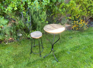 Wrought Iron table and chair