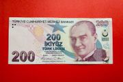 Turkey   200  Lira  2003  Pick  227   ( Uncirculated )
