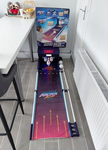Bowling alley