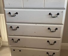 Chest of drawers (free)