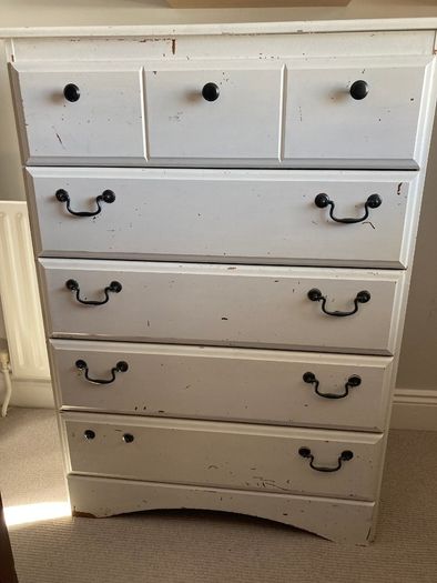 Chest of drawers (free)