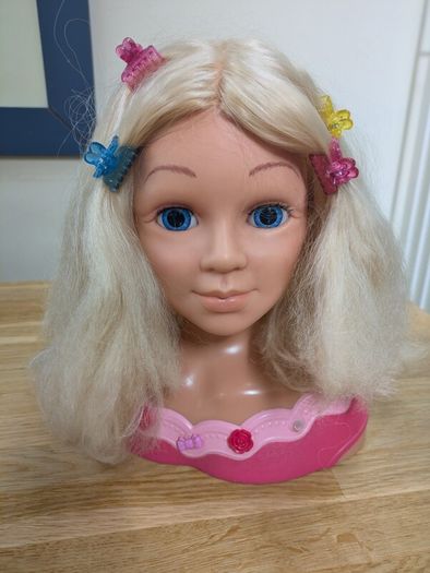 Princess Coralie hair styling doll head