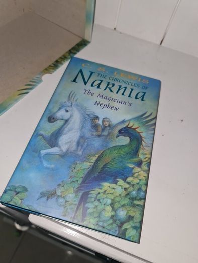 The Chronicles Of Narnia Complete collection