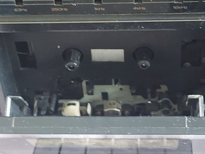 Mitsubishi Music Centre, Model DA-60R, Radio, CD, Tape, Phono, Aux, 2 Philips speakers included, in good condition for its age