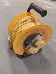NEW 110v 50m cable extension reel