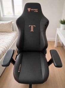 Secretlab TITAN Gaming Chair Black PRIME 2 Leatherette Excellent Condition