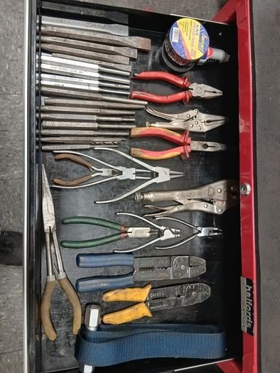tengtool box and tools