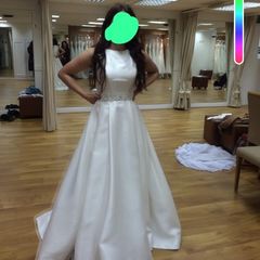 wedding dress never worn